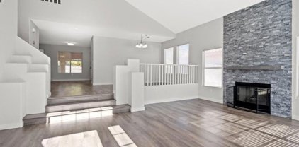 7712 Meadowrobin Avenue, Las Vegas