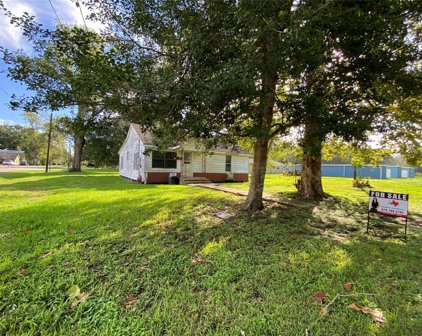 101 Oak Street, Sweeny