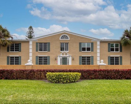 1097 Eden Isle Boulevard Ne Unit 3, St Petersburg