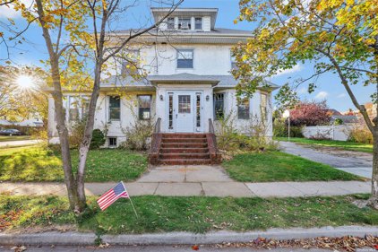 42 Vernon Avenue, Rockville Centre