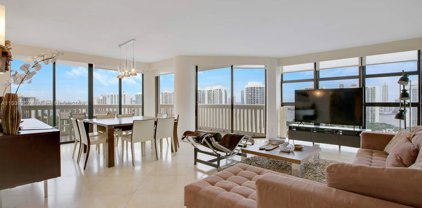 1000 W Island Blvd Unit #2409, Aventura