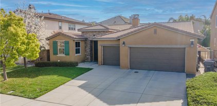 7695 Shadyside Way, Eastvale