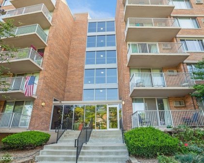 2201 S Stewart Avenue Unit #1H, Lombard