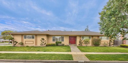 1011 Sierra Madre Drive, Salinas