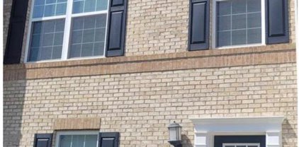 11235 Thackeray Ln, White Plains