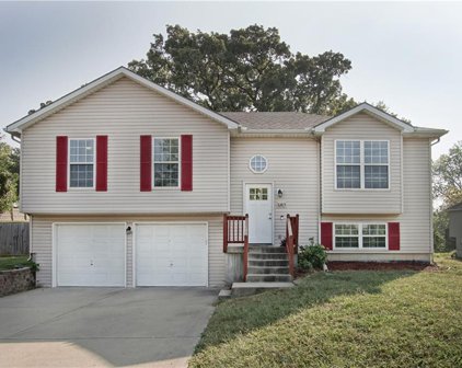6413 N Kirkwood Avenue, Kansas City
