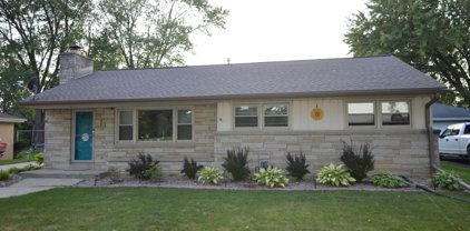 4551 North 100th Street, Wauwatosa