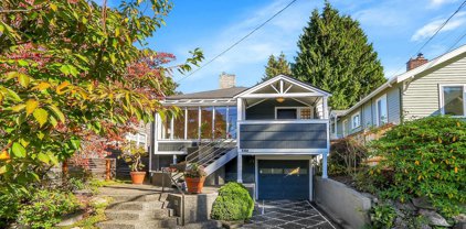 5910 Meridian Avenue N, Seattle