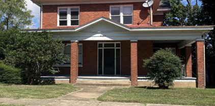 615 Day Sw Ave, Roanoke
