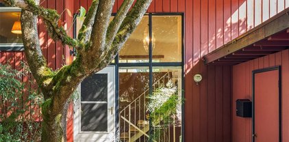 10 164th Avenue NE, Bellevue