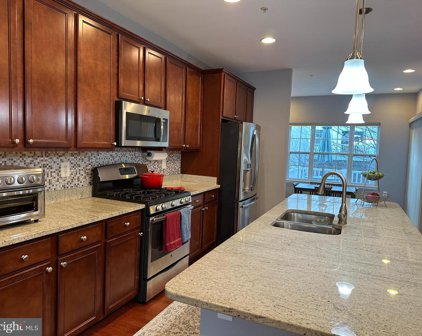 7827 River Rock Way, Columbia