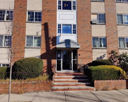 21 Staples Ave Unit 35, Everett