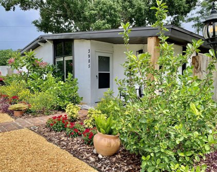 3985 Neptune Drive Se, St Petersburg