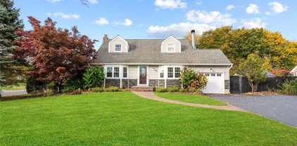 3 Johnson Street, Commack