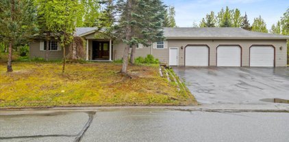 136 & 148 E Bridge Stone Drive, Wasilla