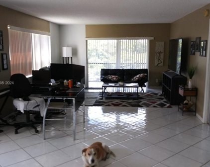 3300 Spanish Moss Ter Unit #301, Lauderhill