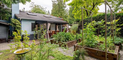 1621 Peters Road, North Vancouver