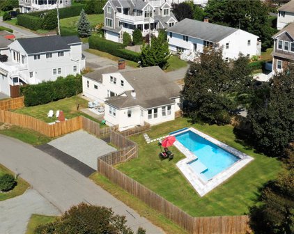 2 Stimpson Street, Middletown
