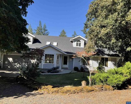 6331 Culver Dr, Salem