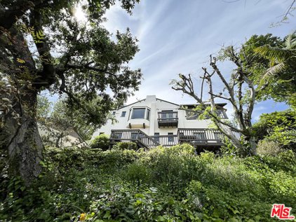 15113  Encanto Dr, Sherman Oaks