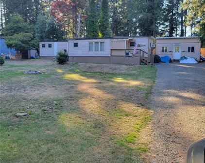 1201 E Lakeshore Drive W, Shelton
