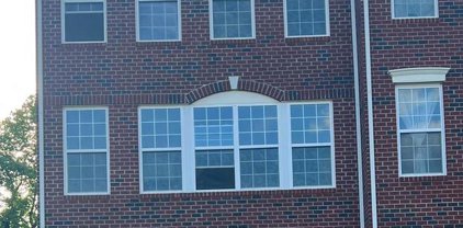 5044 Wesley Sq, Frederick