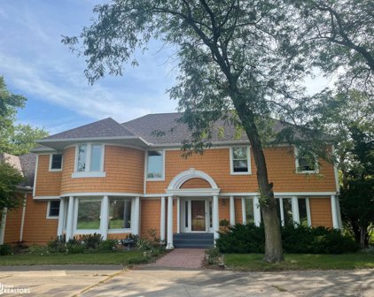 2011 N B  Street, Fairfield