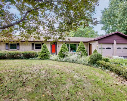 2830 W Marquette Woods Road, Stevensville