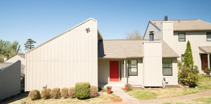 8701 Olde Colony Tr Unit APT 62, Knoxville