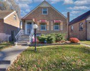 9131 S Paxton Avenue, Chicago image