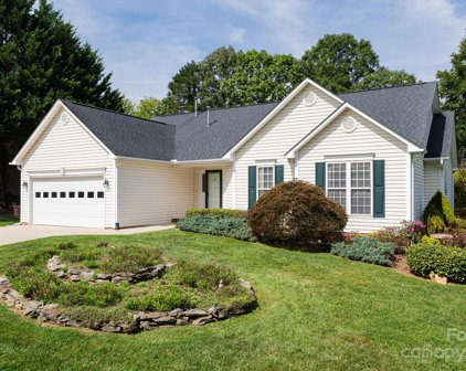 31 N. Wintergarden  Road, Fletcher