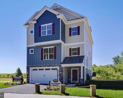 8718 Grey Fox Ln, Berlin