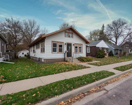 232 Marcy, Mankato