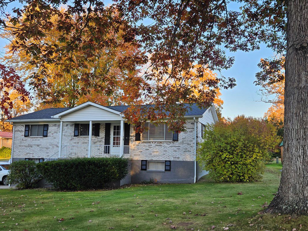 Real Estate For Sale Beckley WV MLS 85978 300 Lucas Drive, Beckley