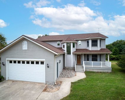 930 Peach St, Whitehall