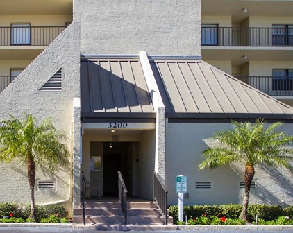 3200 Cove Cay Drive Unit 7E, Clearwater