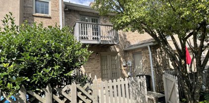 4 Magnolia Sq, Clarksville