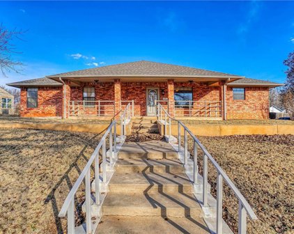1003 W A  Ave, Elk City
