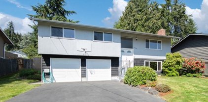 19243 16th Avenue NE, Lake Forest Park