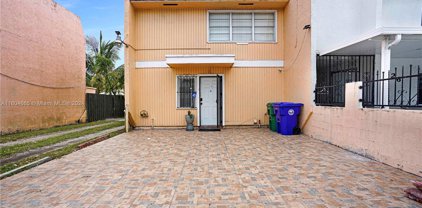 624 Nw 11th St, Miami