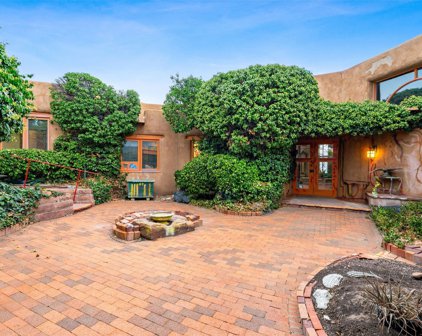 49 Vista Hermosa, Santa Fe