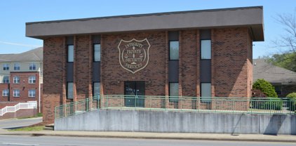 211 University Ave, Clarksville