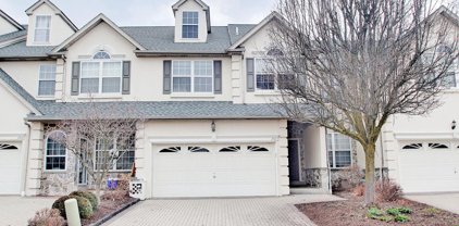 262 Center Point Ln, Lansdale