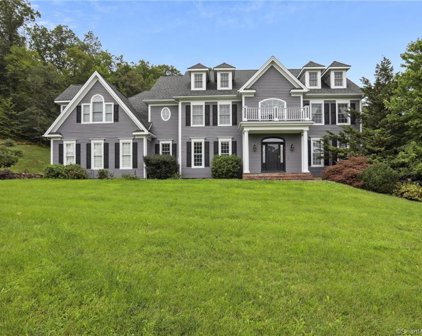 5 Petersons Lane, Danbury