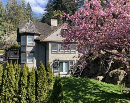 4001 Rose Crescent, West Vancouver