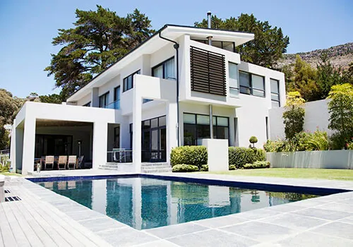 Homes/Condos with Pools for Sale or Rent