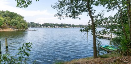 282A North Dr, Severna Park