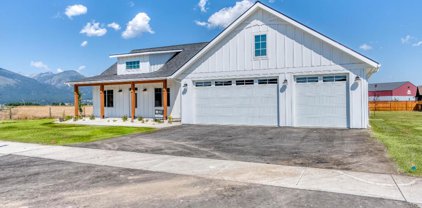 537 Md Circle, Hamilton