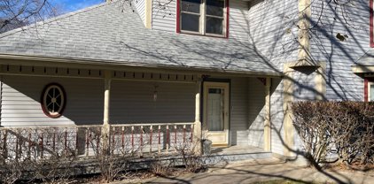 1205 Thomas Drive, Woodstock