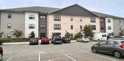 1301 Stoney Ridge Boulevard Unit 105, Forest